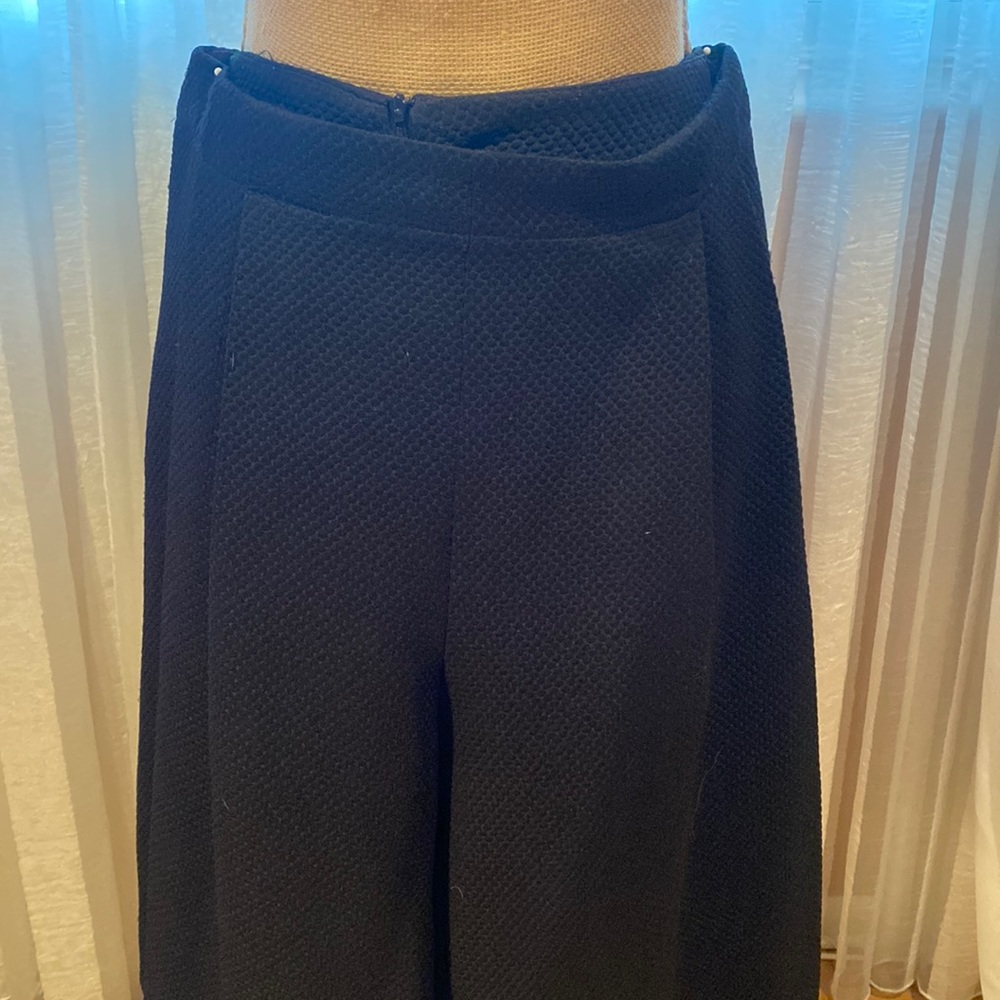 MLM fabulous black shorts/skirt, very stylish, size L